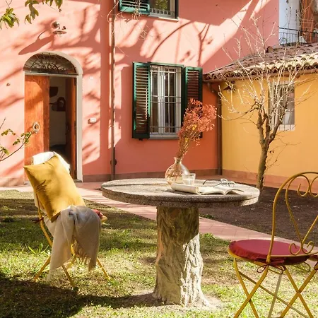 Bed & Breakfast In Centro Con Giardino - Reste Il Sentiero